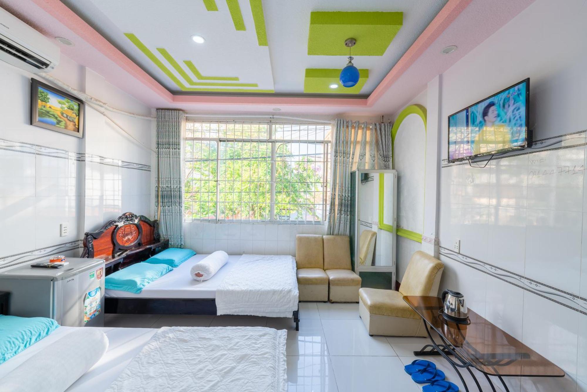 Thien Thanh Hotel Vinh Long Exterior photo