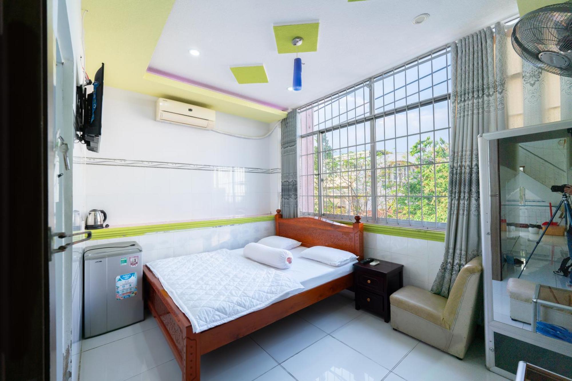 Thien Thanh Hotel Vinh Long Exterior photo