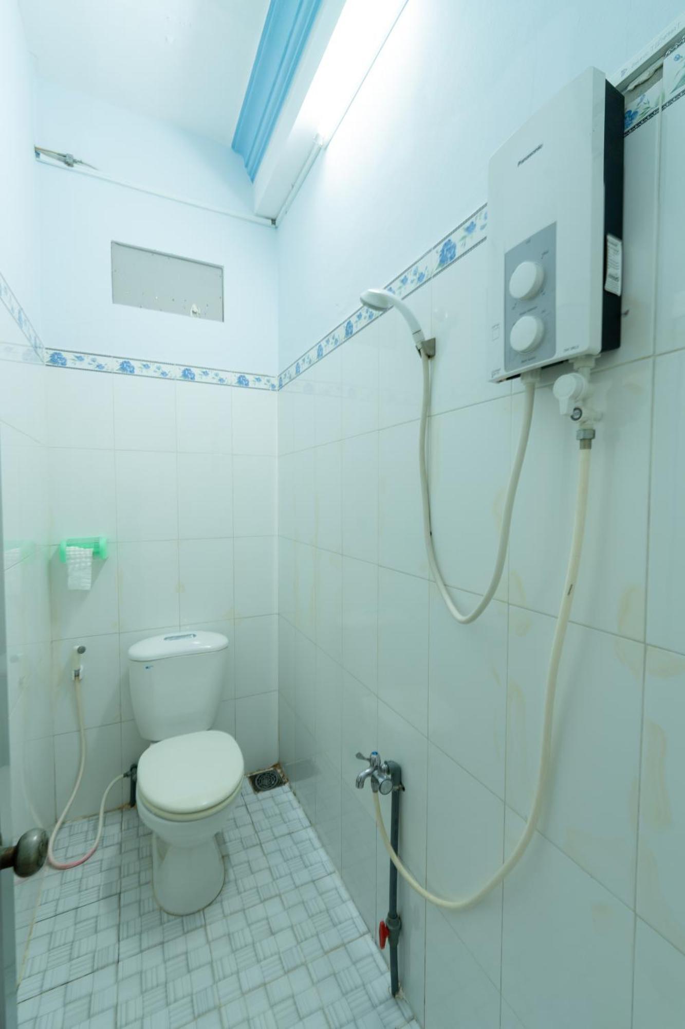 Thien Thanh Hotel Vinh Long Exterior photo