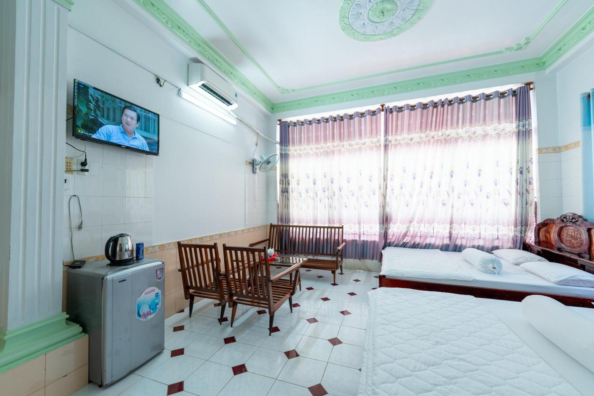 Thien Thanh Hotel Vinh Long Exterior photo